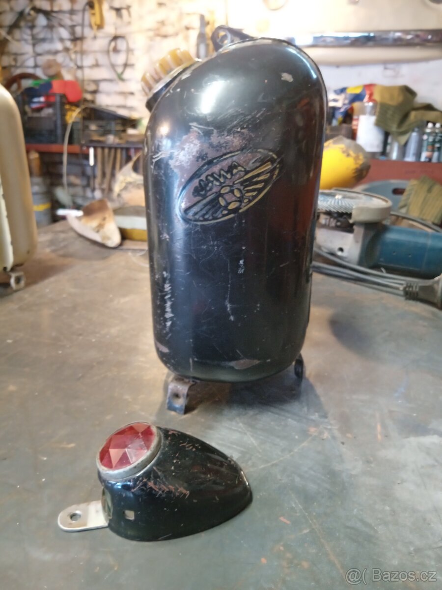 Predám diely Jawa 555 cierne - 3