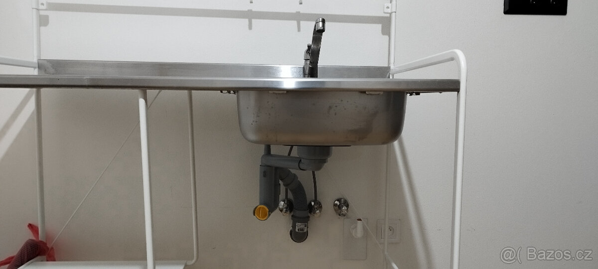 kuchyně SUNNERSTA IKEA - 3