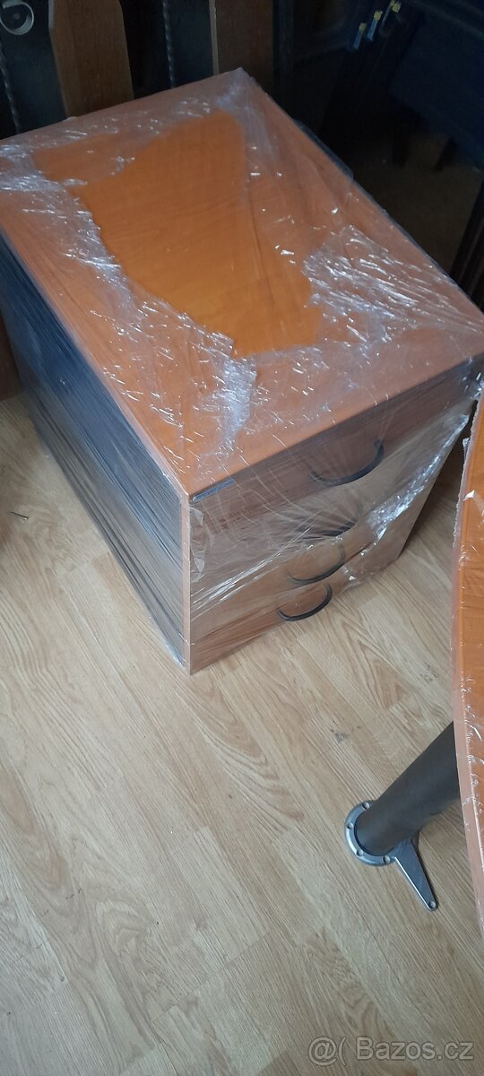 kancelářský stůl - 3