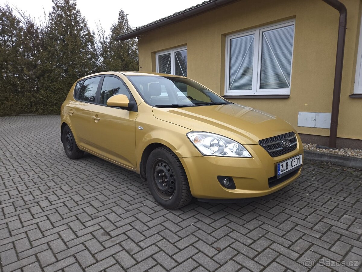 Kia Ceed 1.6i 89kW Klima - 3