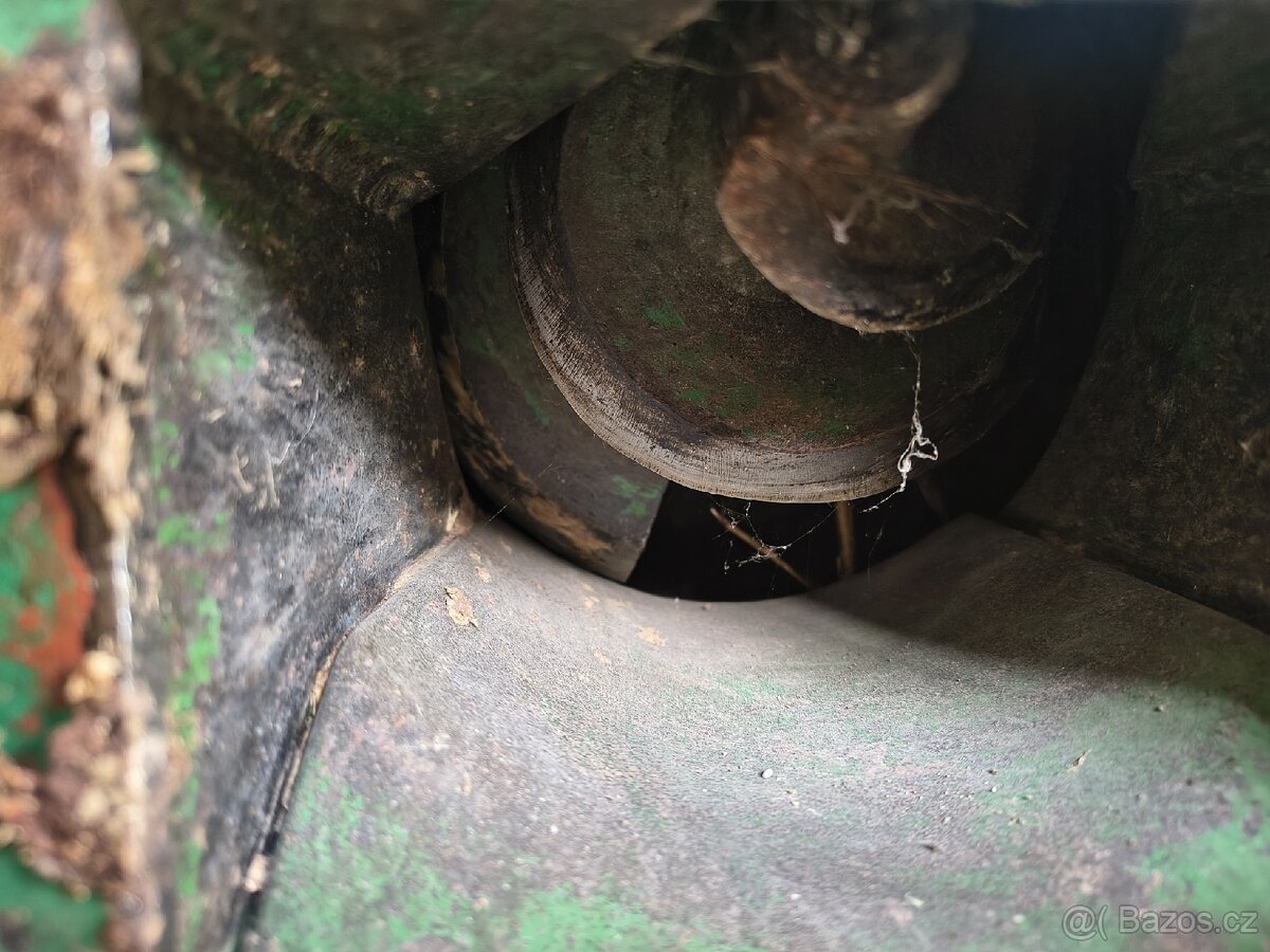 štěpkovač Bystroň Pirana - 3