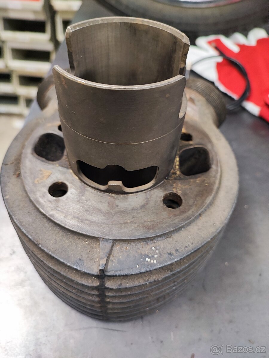Válec Jawa kyvačka 250 - 3