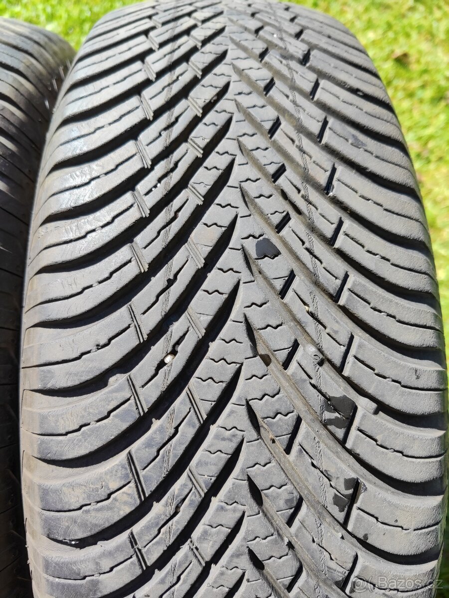 2 celoroční pneumatiky Vredestein 185/65/15 6mm 2021 - 3