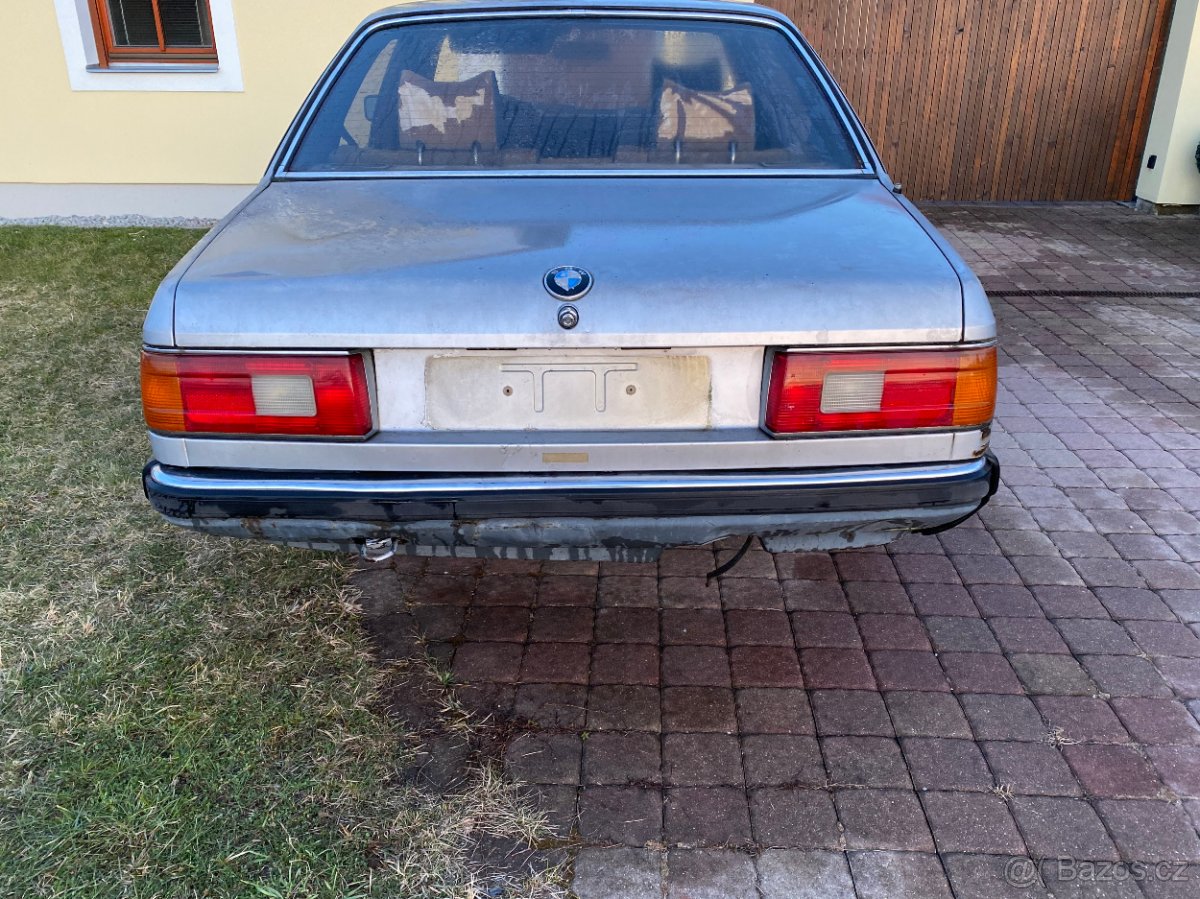 BMW 735i E23 nahradni dily s celeho vozidla - 3