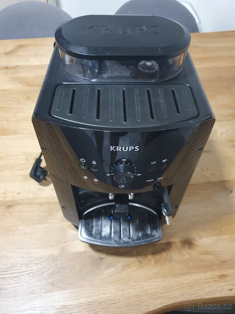 Kávovar Krups EA810870 Essential Roma - 3