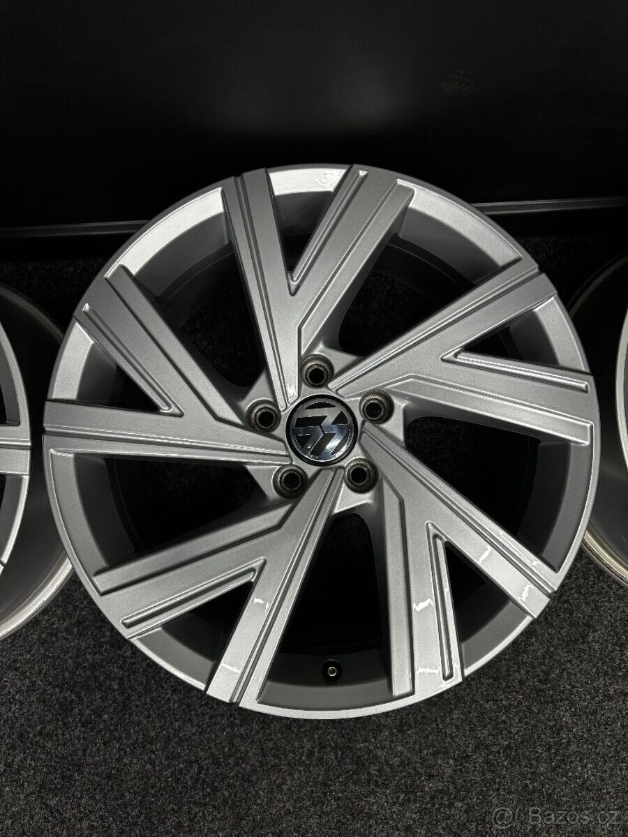 Alu VW 5x112 18” BERGAMO - 3