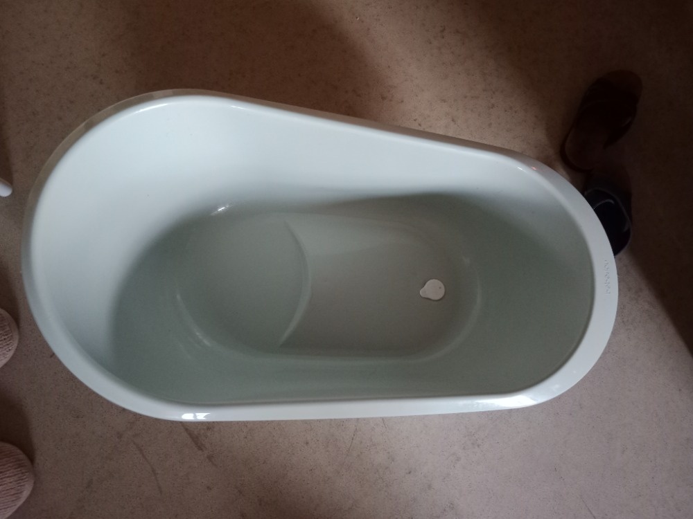 Prodám vaničku na nohách, stav jako nová - 3