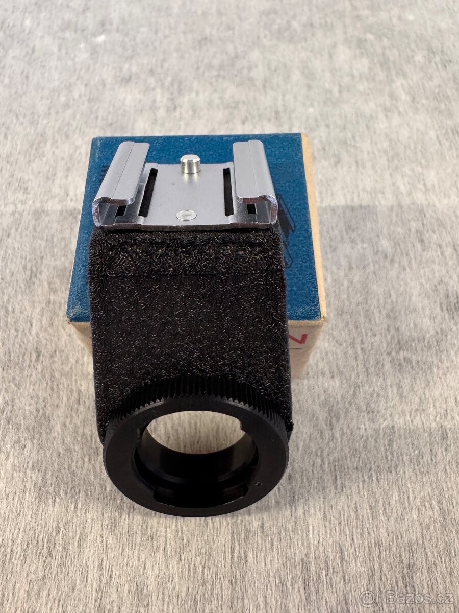 Adaptér sáněk blesku Pentacon. - 3