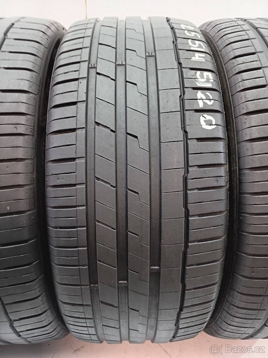 Letní pneu 255/45/20 Hankook - 3