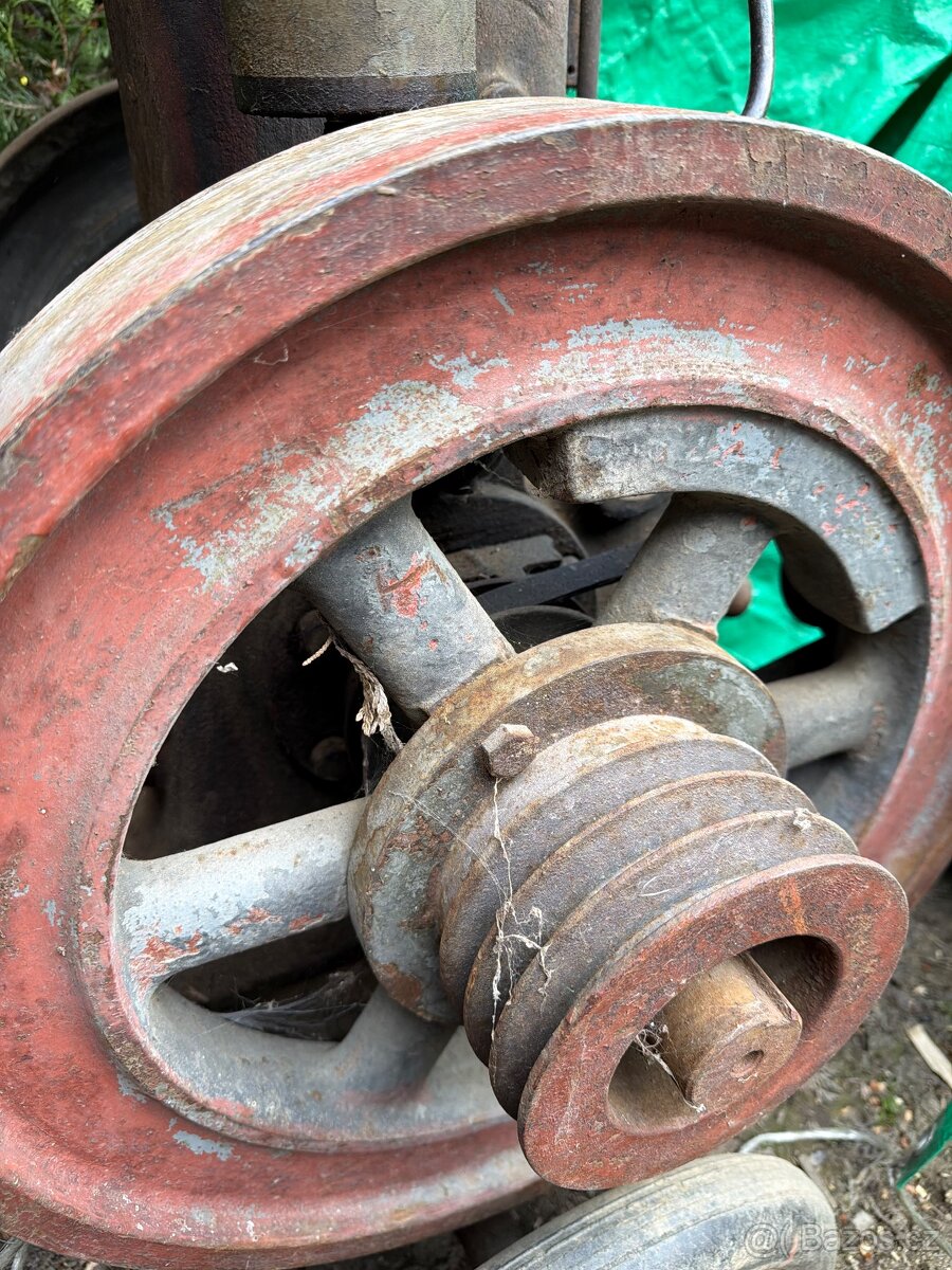 Stabilní motor Slavia - 3