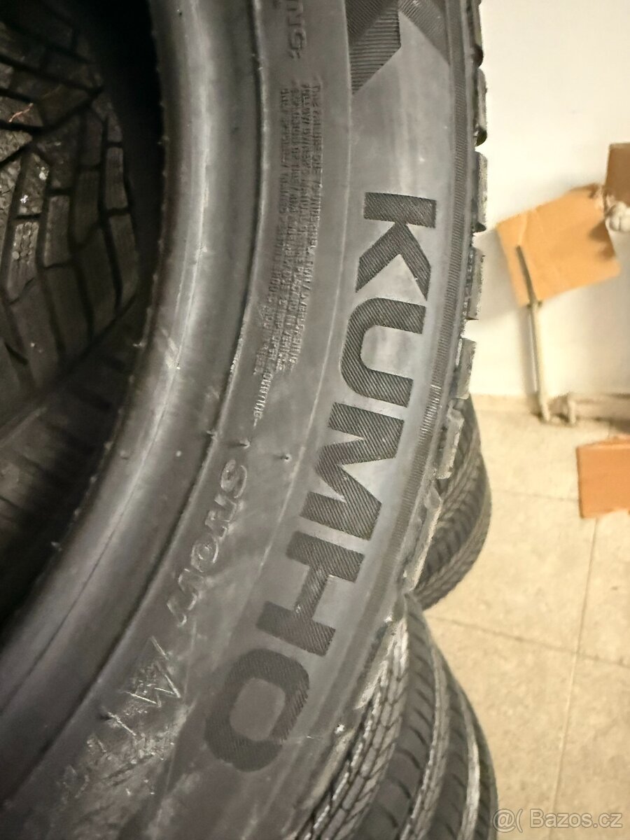 215/50 R18 92V Kumho WinterCraft WP52 - 3