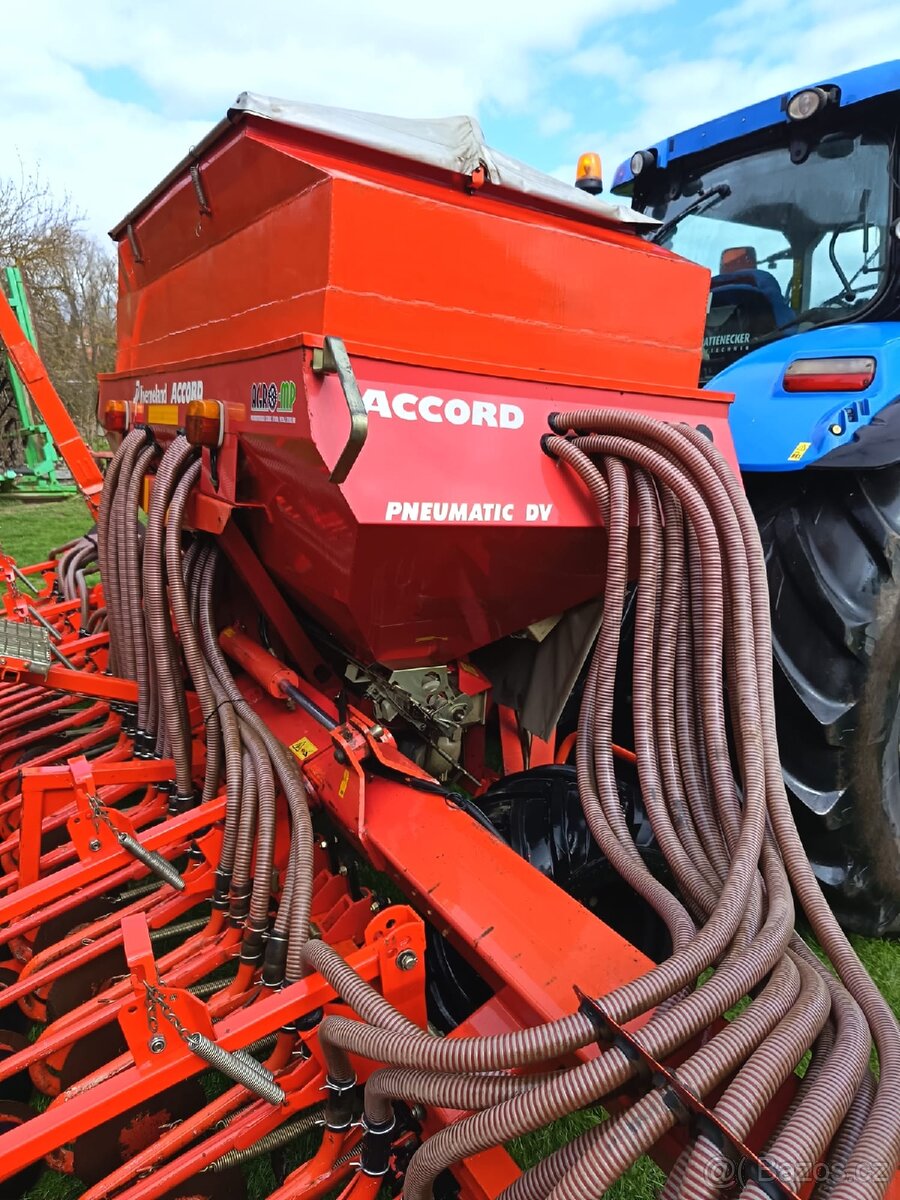 Secí stroj-Accord Pneumatic DV6 - 3