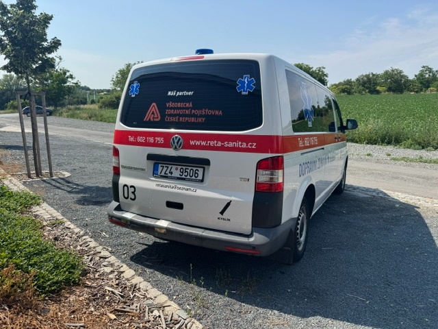 VW T5 2.0 TDI Sanitní vůz - 3