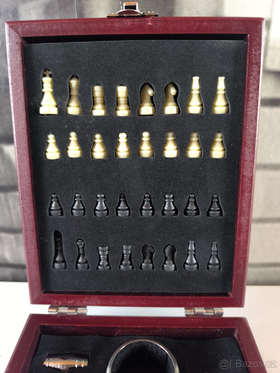 Šachy + sada na víno v dárkové krabičce - 3