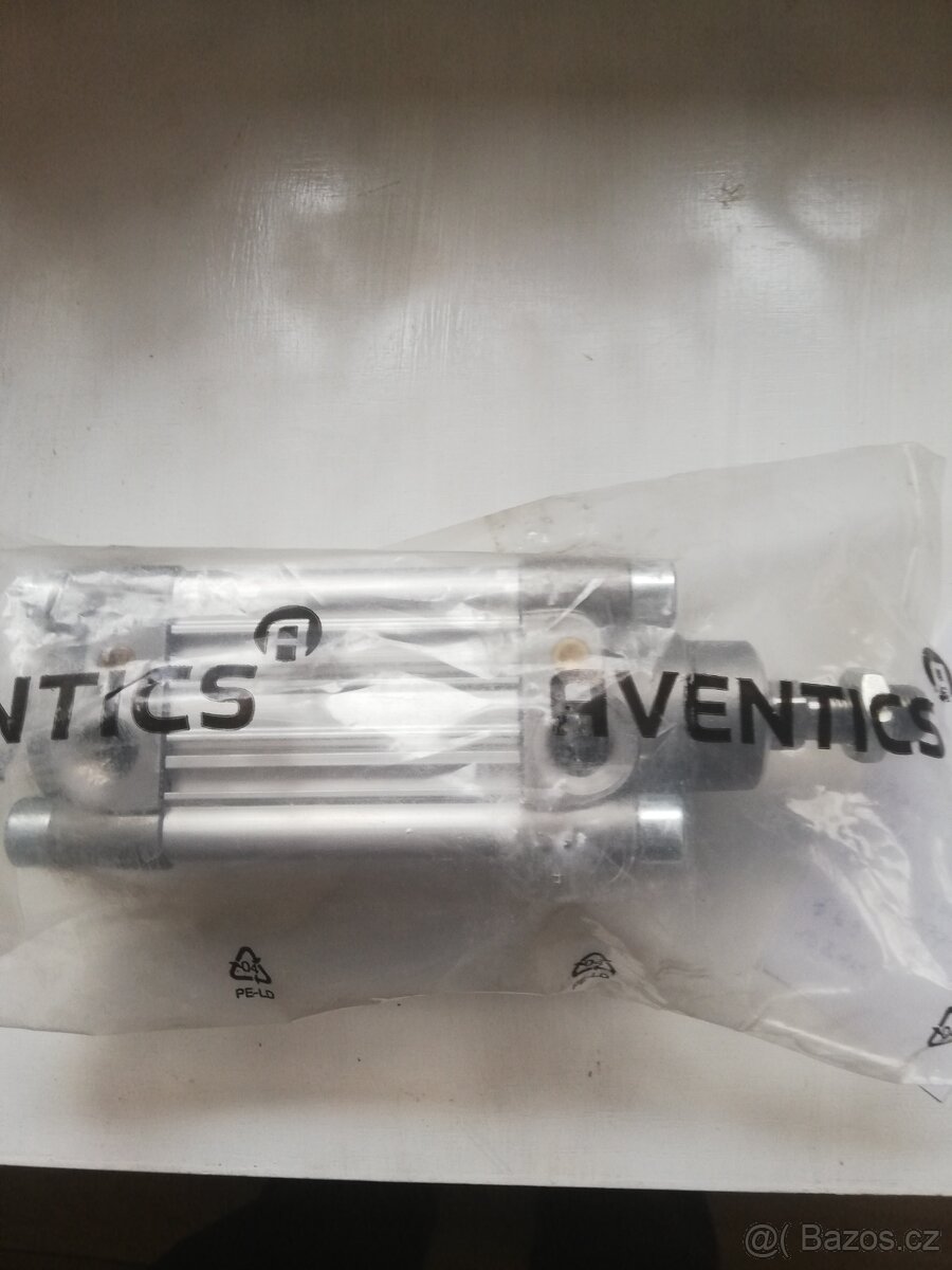 Nový hydraulický válec - levně prodám - 3