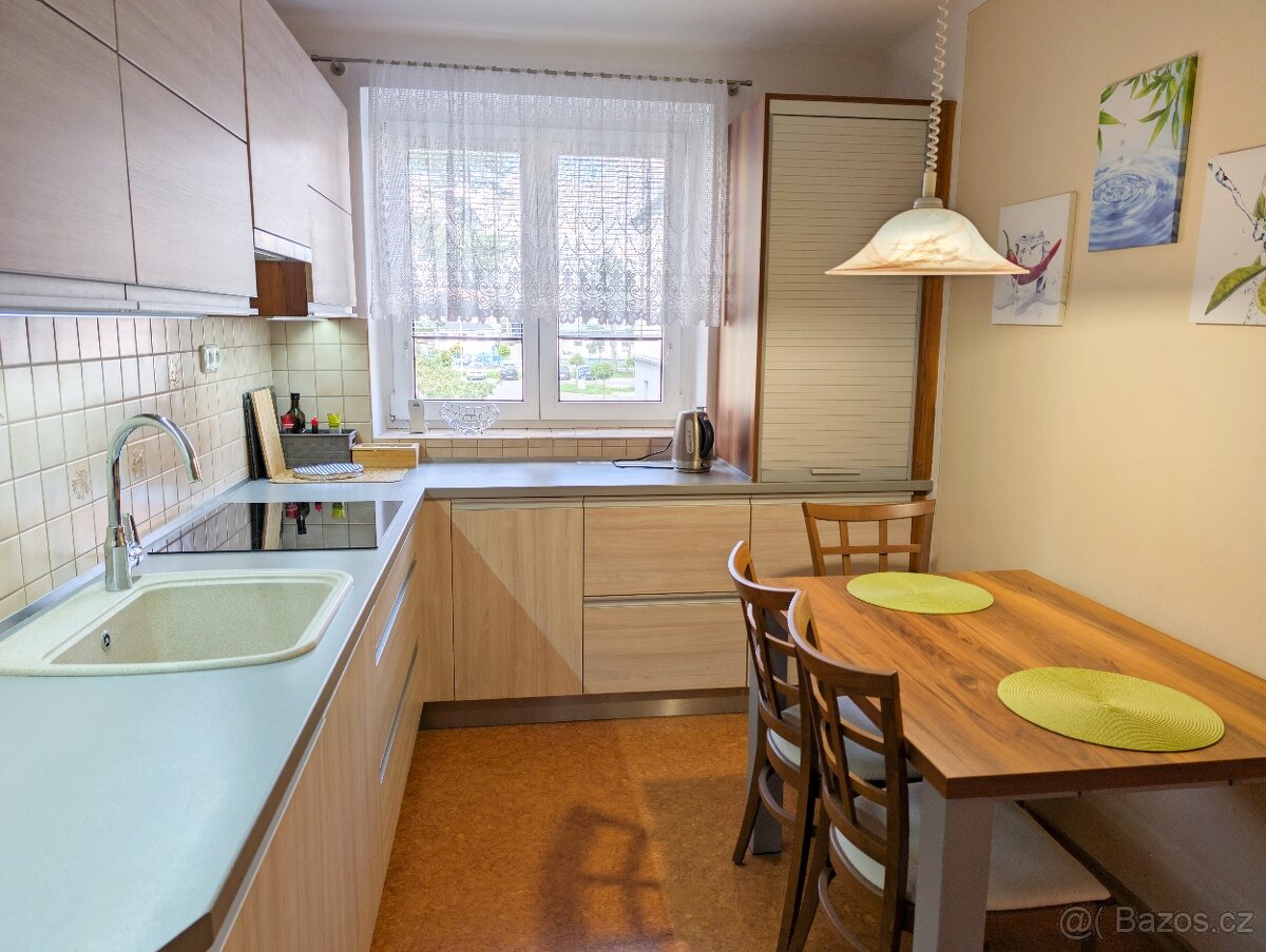 Prodej bytu 3+1, 79 m², Holešov - U Letiště - 3