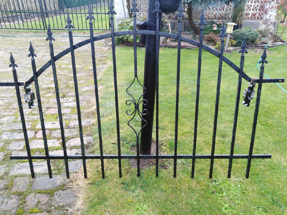 Plotovy díl Venus, 2x sloupky, 4x objimek - 3