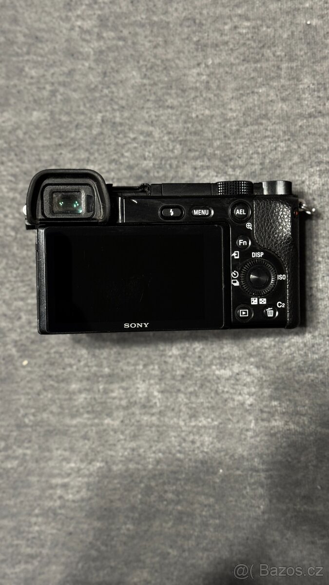 Sony Alpha A6100 + objektiv Sony 16–50mm OSS (set) - 3