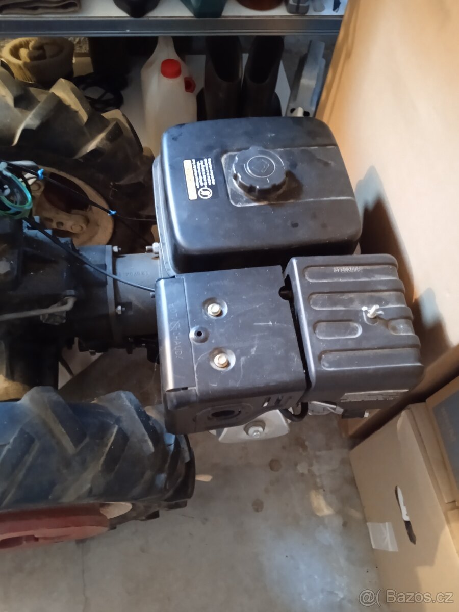 MALOTRAKTOR UNI SYSTÉM BENZIN NOVÝ MOTOR KG 270 - 3
