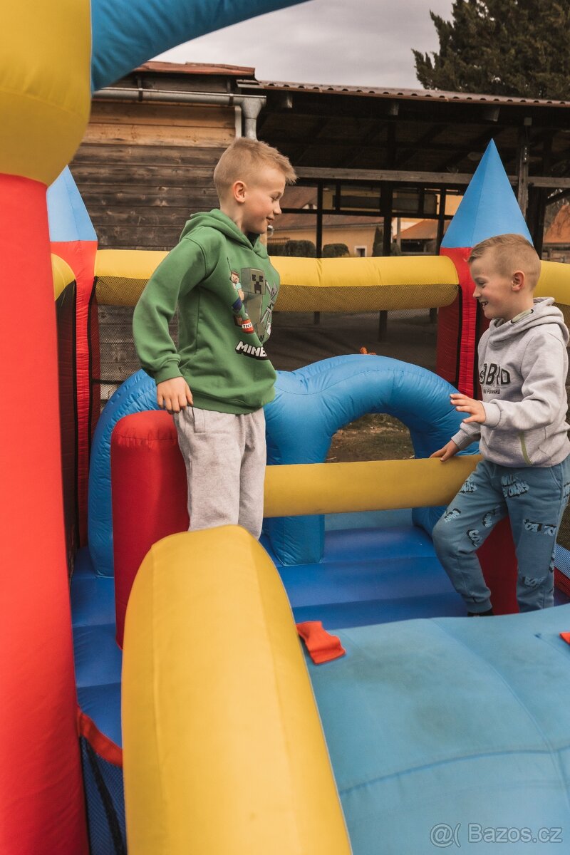 Pronájem skákacích hradů - 3