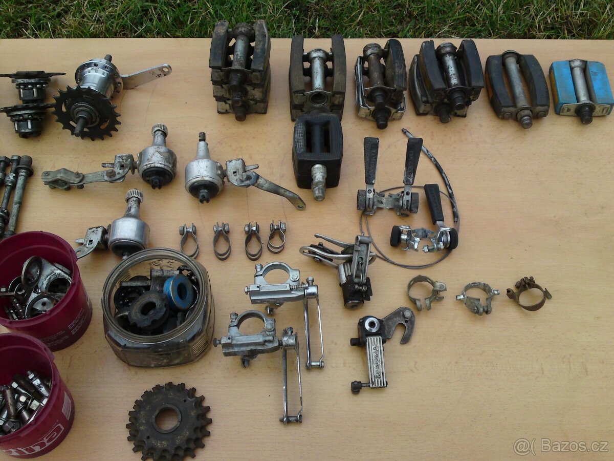 Díly na kolo Favorit - 3