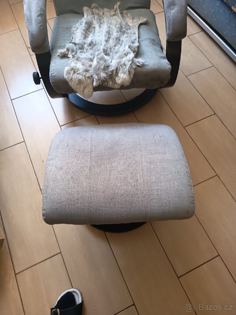 Otočné křeslo s podnožkou - 3