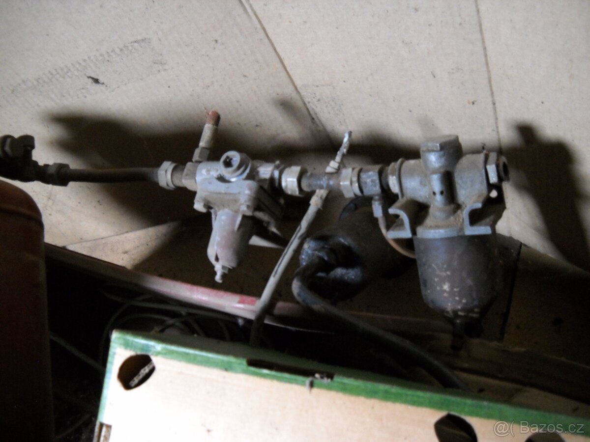 Zetor 20-7745 vzduchojem - 3