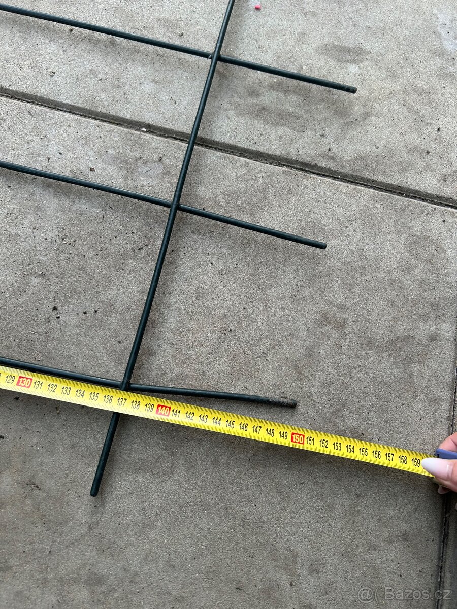 Mřížka pro popínavou rostlinu - 3