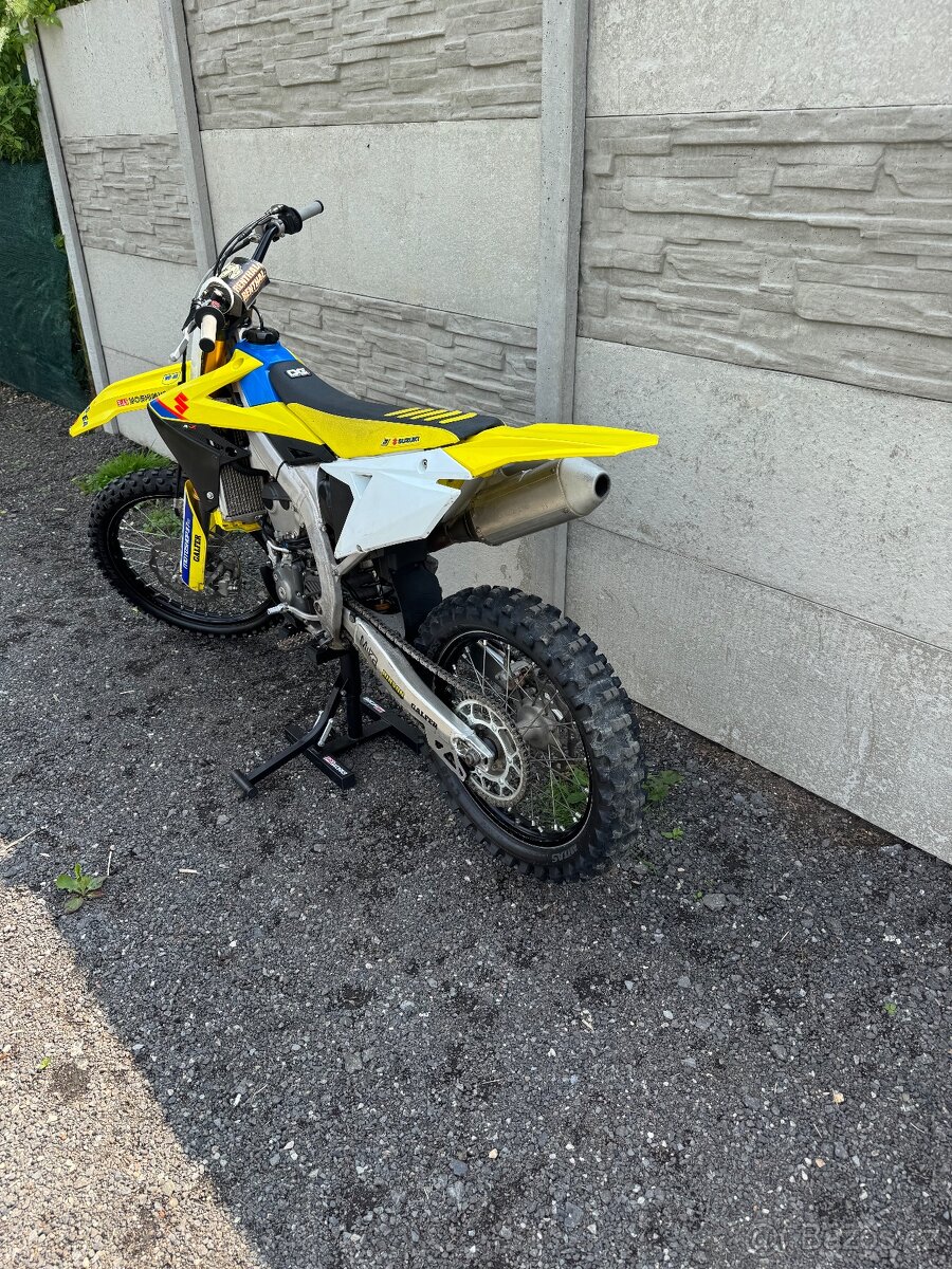 Suzuki rmz 250