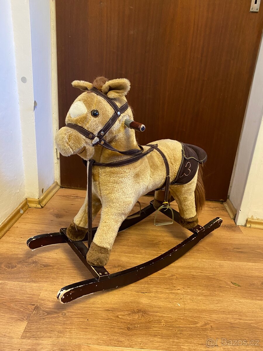 Houpací kůň - 3