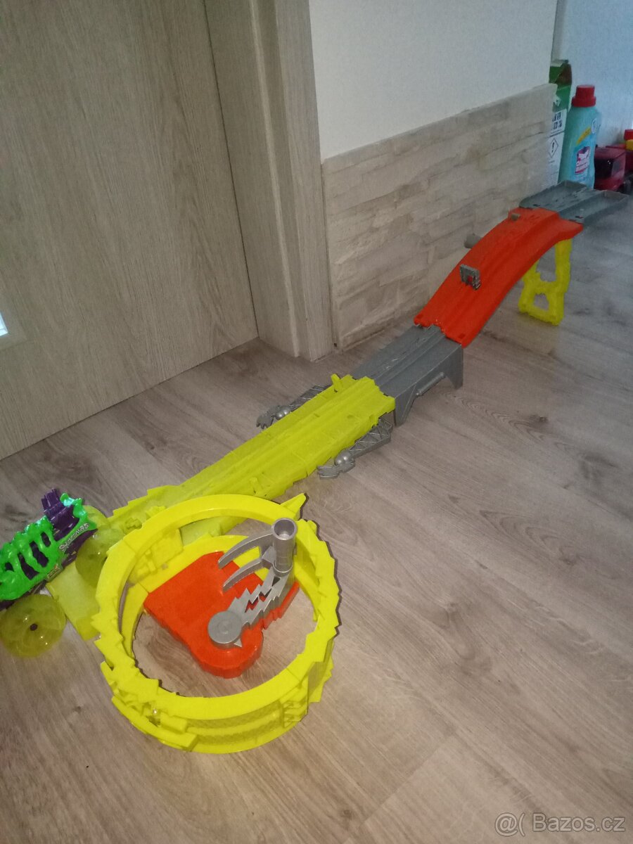 Hotwheels Monstertruck dráha - 3