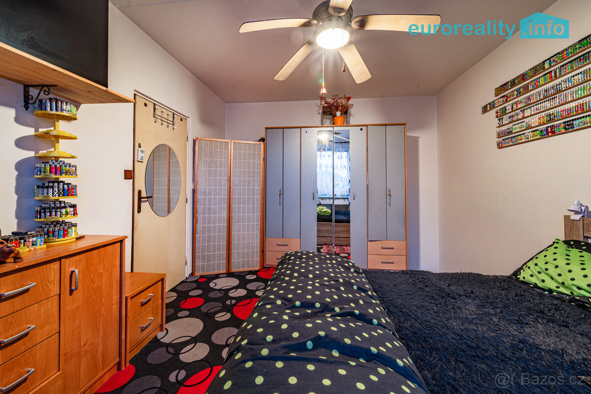 Prodej, byt 1+1 35 m2 Lomená, Cheb - 3