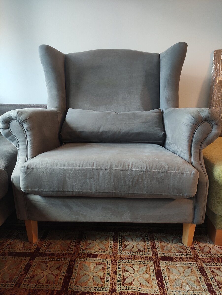 Široké pohodlné křeslo Ušák - 3