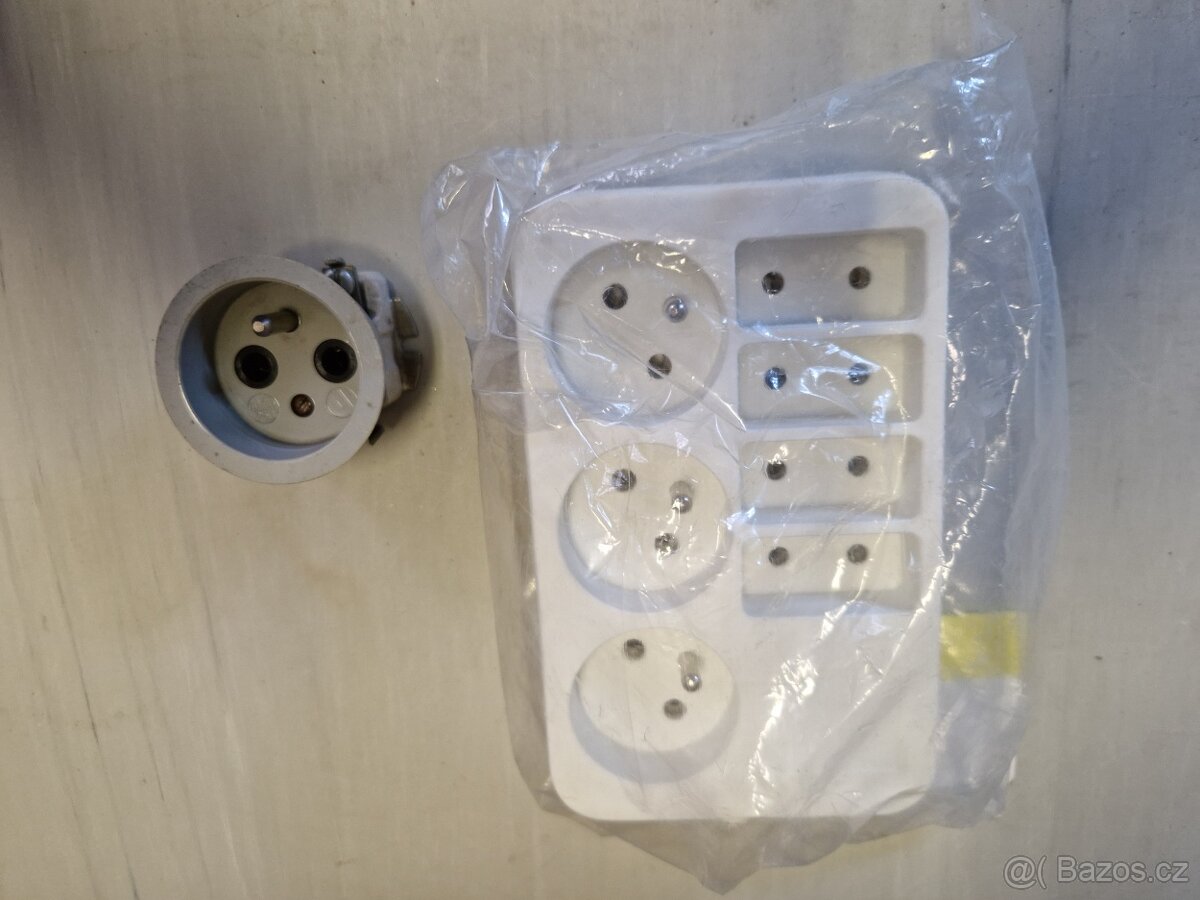 Zásuvky,zástrčky, síťové šňůry, acidurky - 3