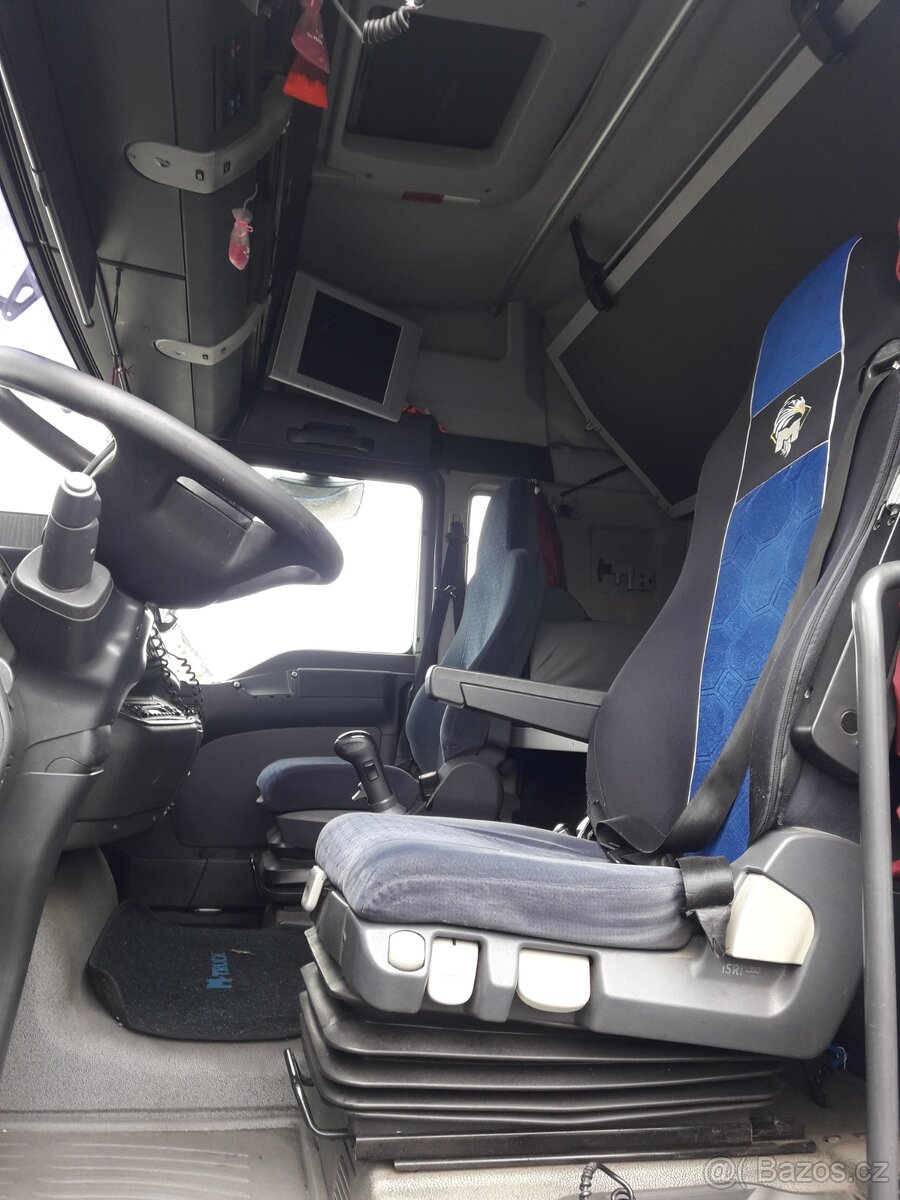 Man TGA,TGX dily levně,tahač D20 .kabina,napravy.kompresor - 3