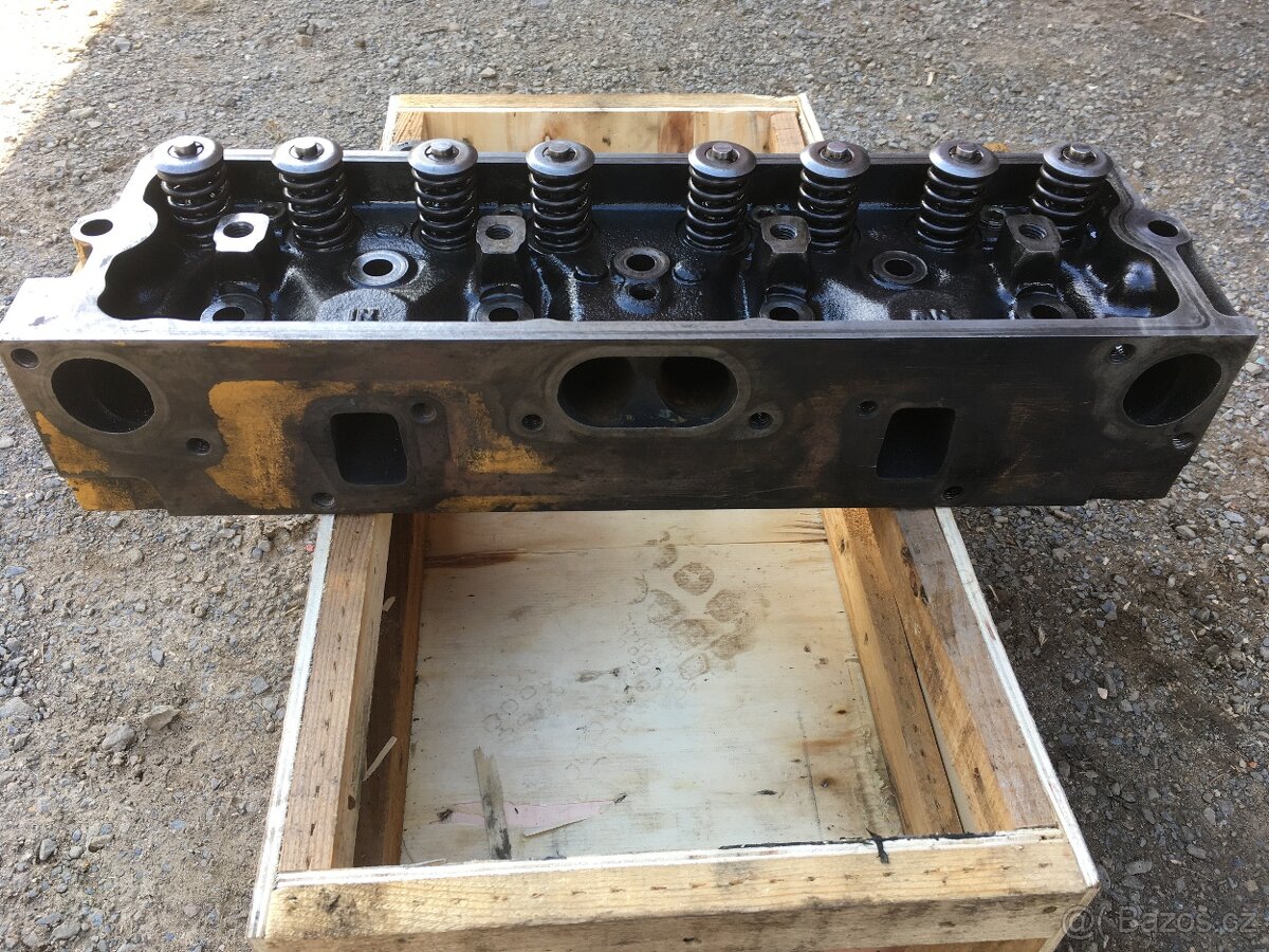 Hlava motoru Caterpillar-Perkins - 3