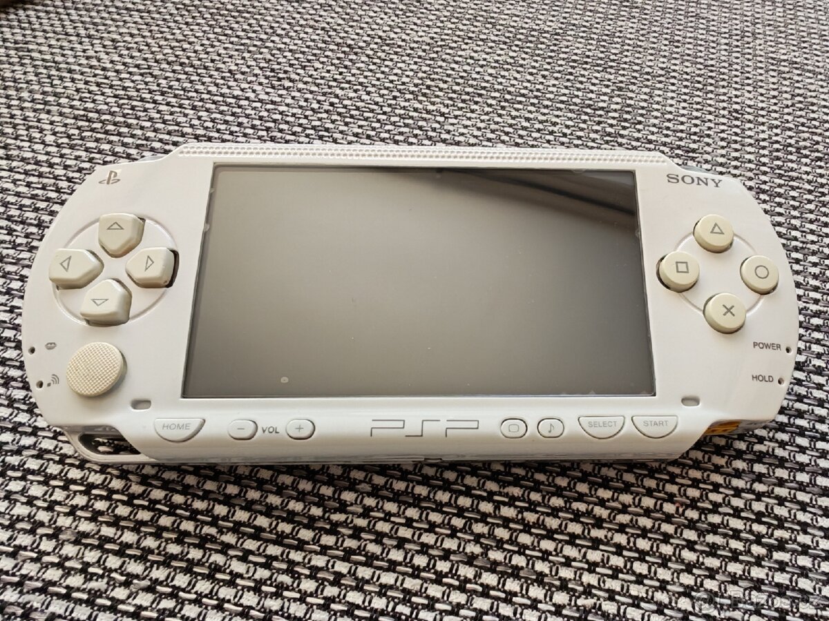 Playstation psp 1000 White - 3