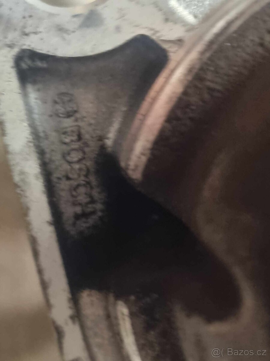 Startér Bosch 0 001 121 026 - 3