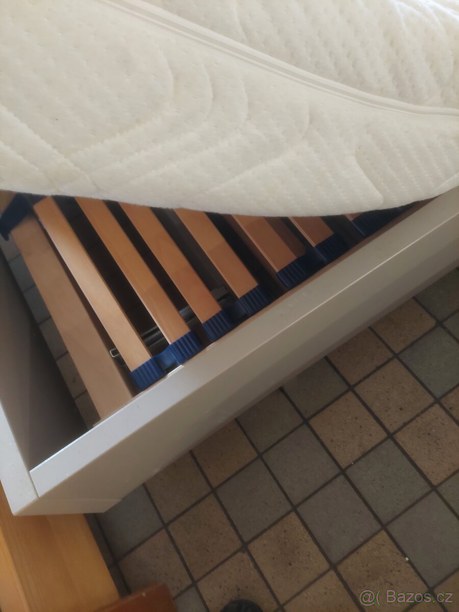 Manželská postel - 3