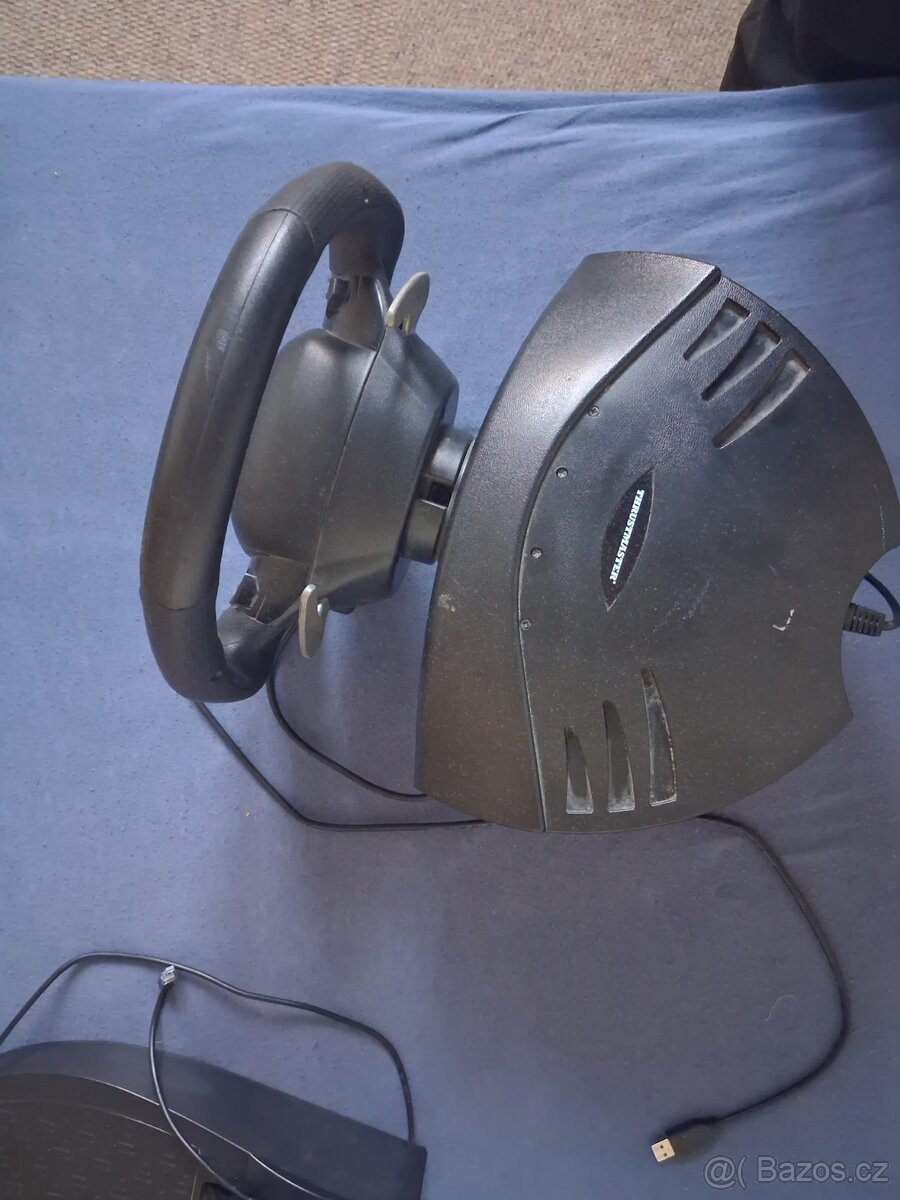 Thrustmaster T80 ferrari 488 + pedály - 3