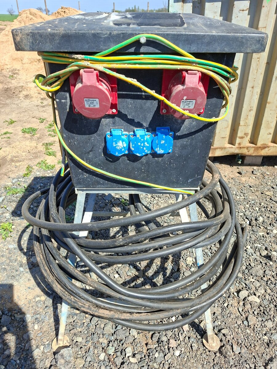 Stavebni rozvaděč - 3