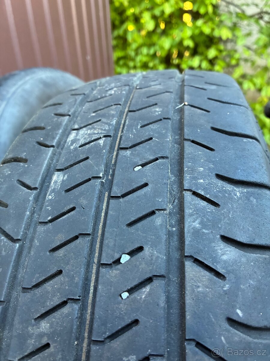 195/70 R15C Falken letní - 3