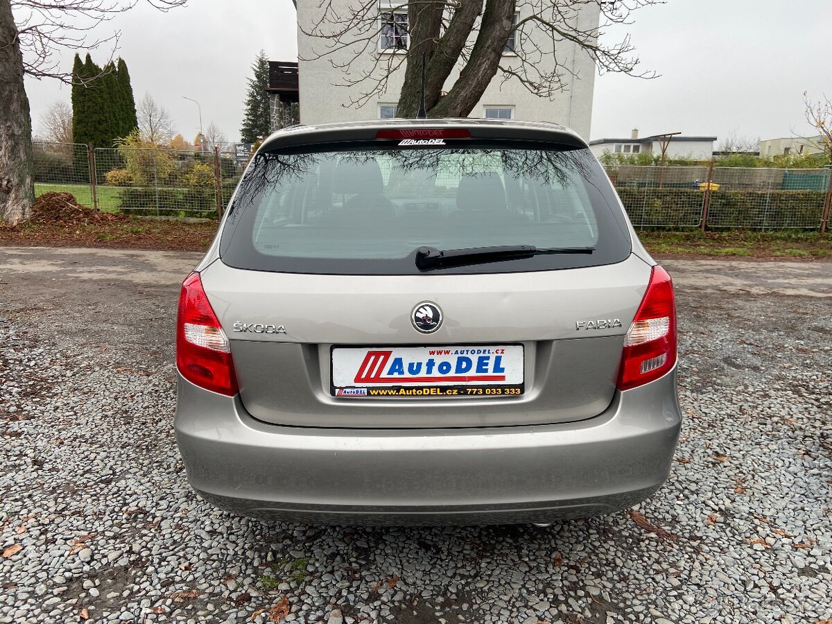 Škoda Fabia 1,2 TSi 77kW DSG Tempomat, AC - 3