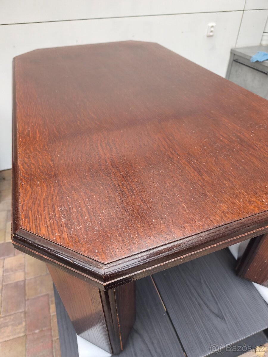 Konferenční stolek - 3