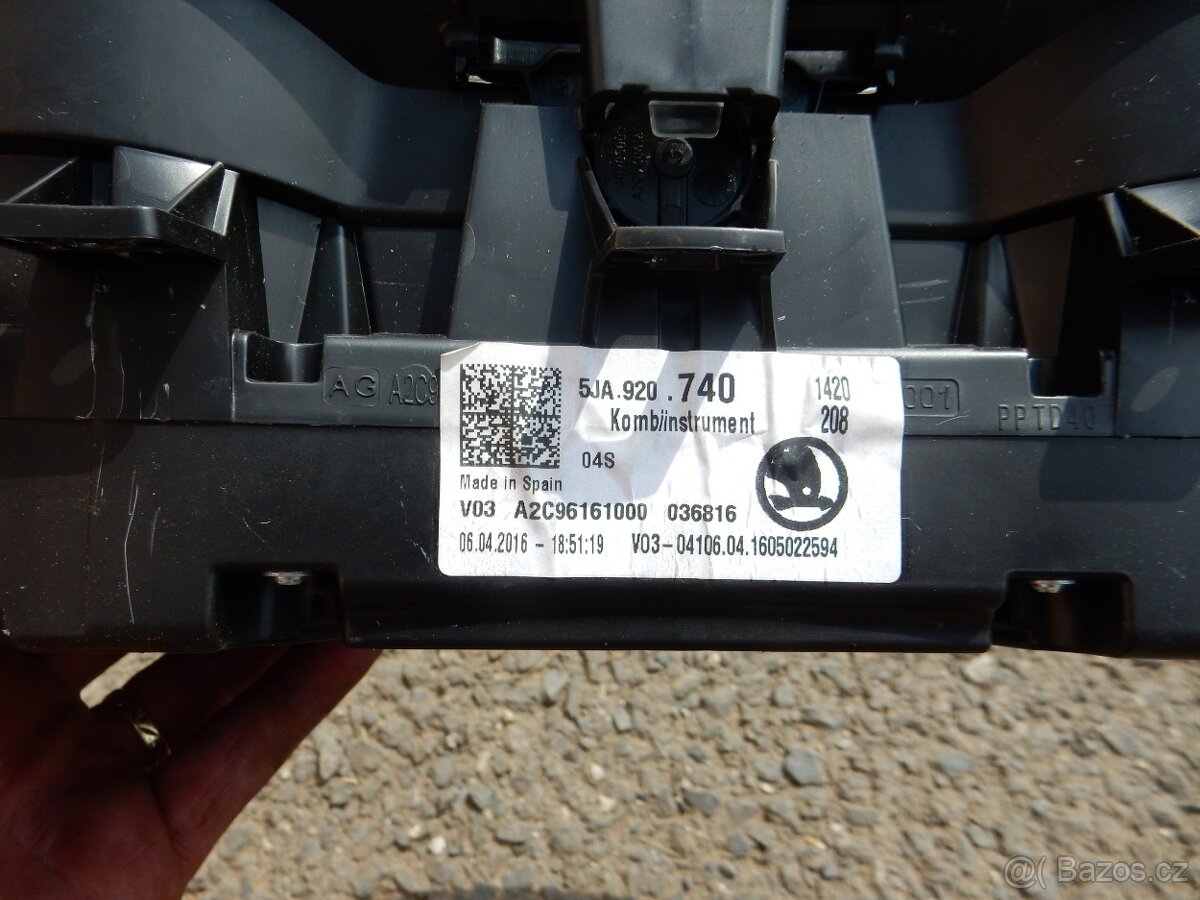 Jednotky, budíky, spínačka - Rapid 1.2TSI 66kw - 3