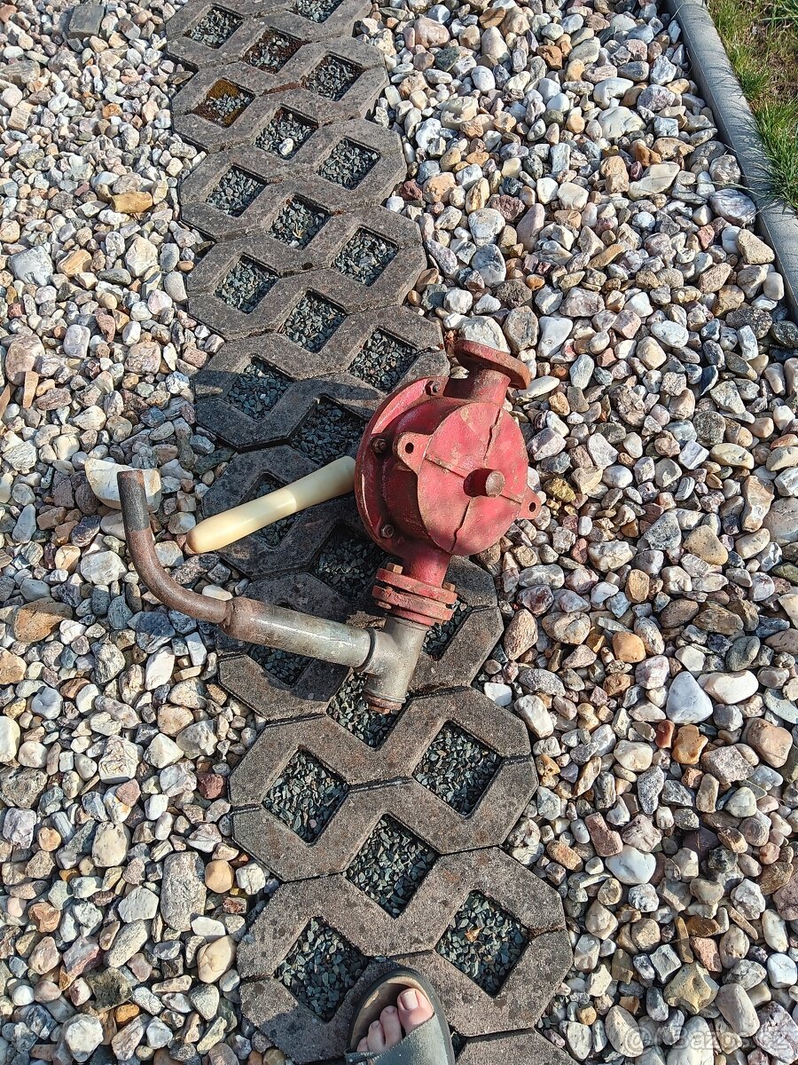 Ruční pumpa Sigma - 3