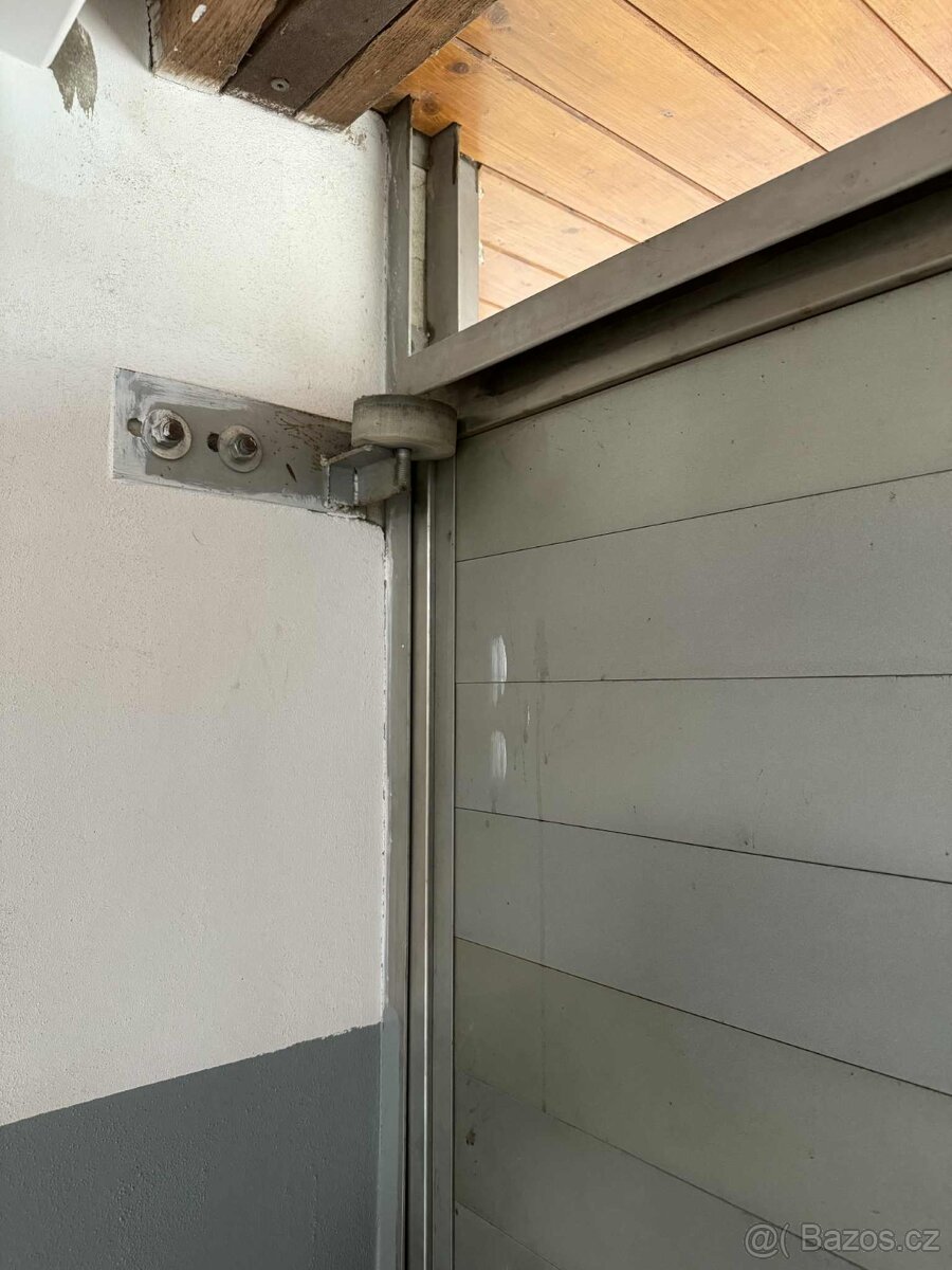 Posuvná nerezová brána - 3