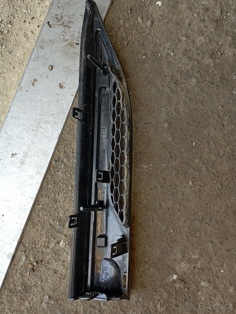 RANGE ROVER EVOQUE 2,0D RV 8/2018 LIŠTA DO L.P. BLATNÍKU - 3