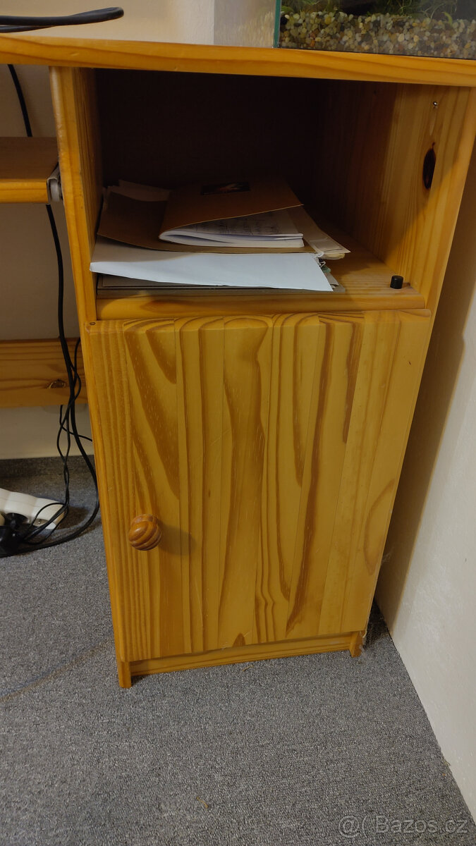 dřevěný psací stůl a šuplíky - 3