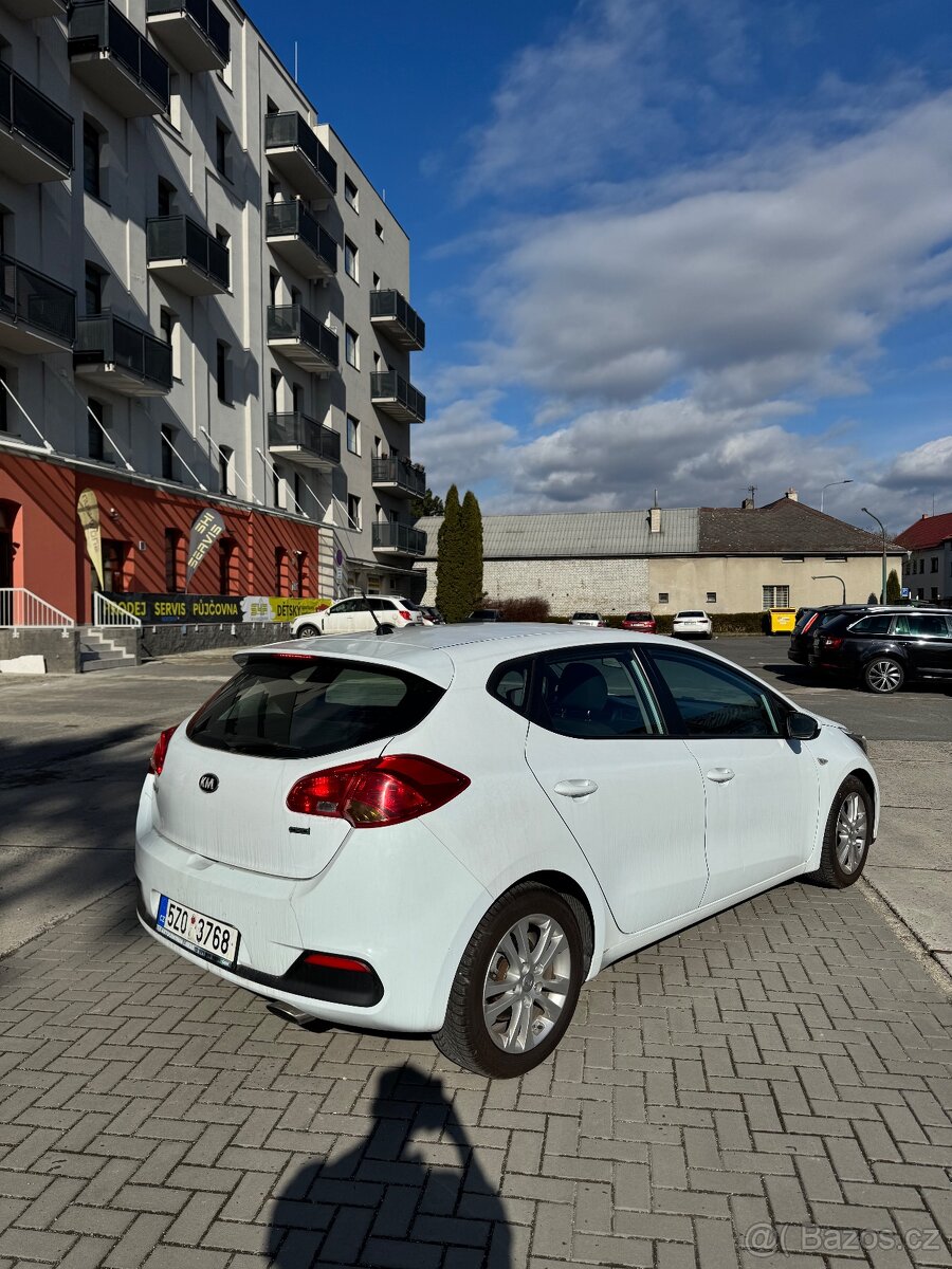 Kia Ceed - 3